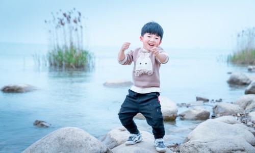 顺尔宁颗粒小孩吃多少钱一盒啊-顺尔宁颗粒小孩吃多少钱一盒网 - 为你提供儿童顺尔宁副作用大吗、儿童顺尔宁副作用大吗